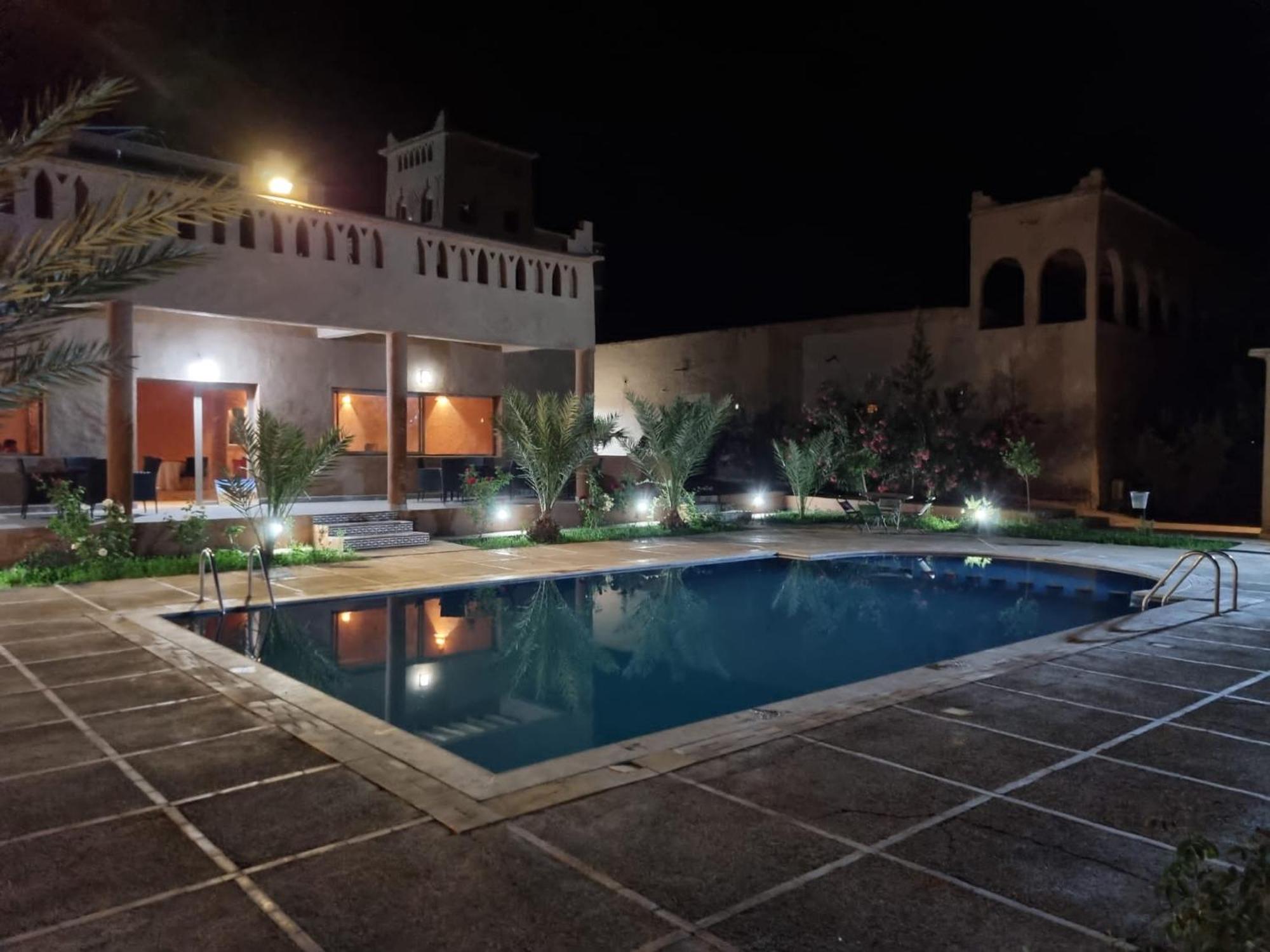 Auberge Famille Benmoro สกูรา ภายนอก รูปภาพ