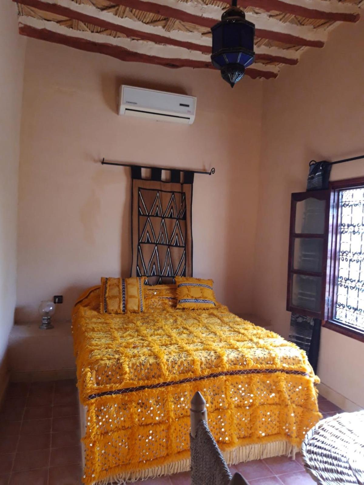 Auberge Famille Benmoro สกูรา ภายนอก รูปภาพ